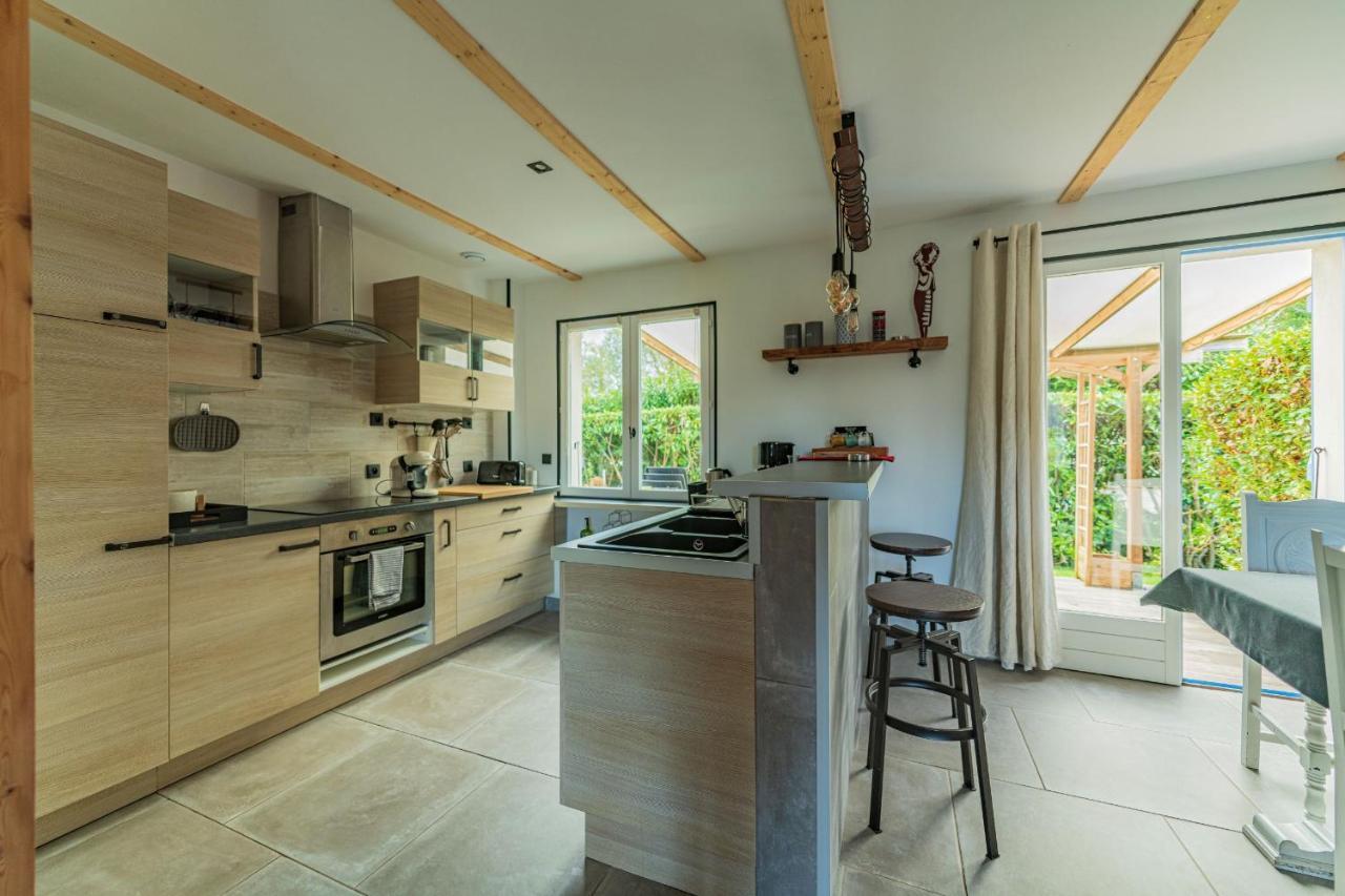 Belle maison rénovée, 5mn à pied de la mer, classée meublé de tourisme 3 étoiles Île-Tudy Exterior foto